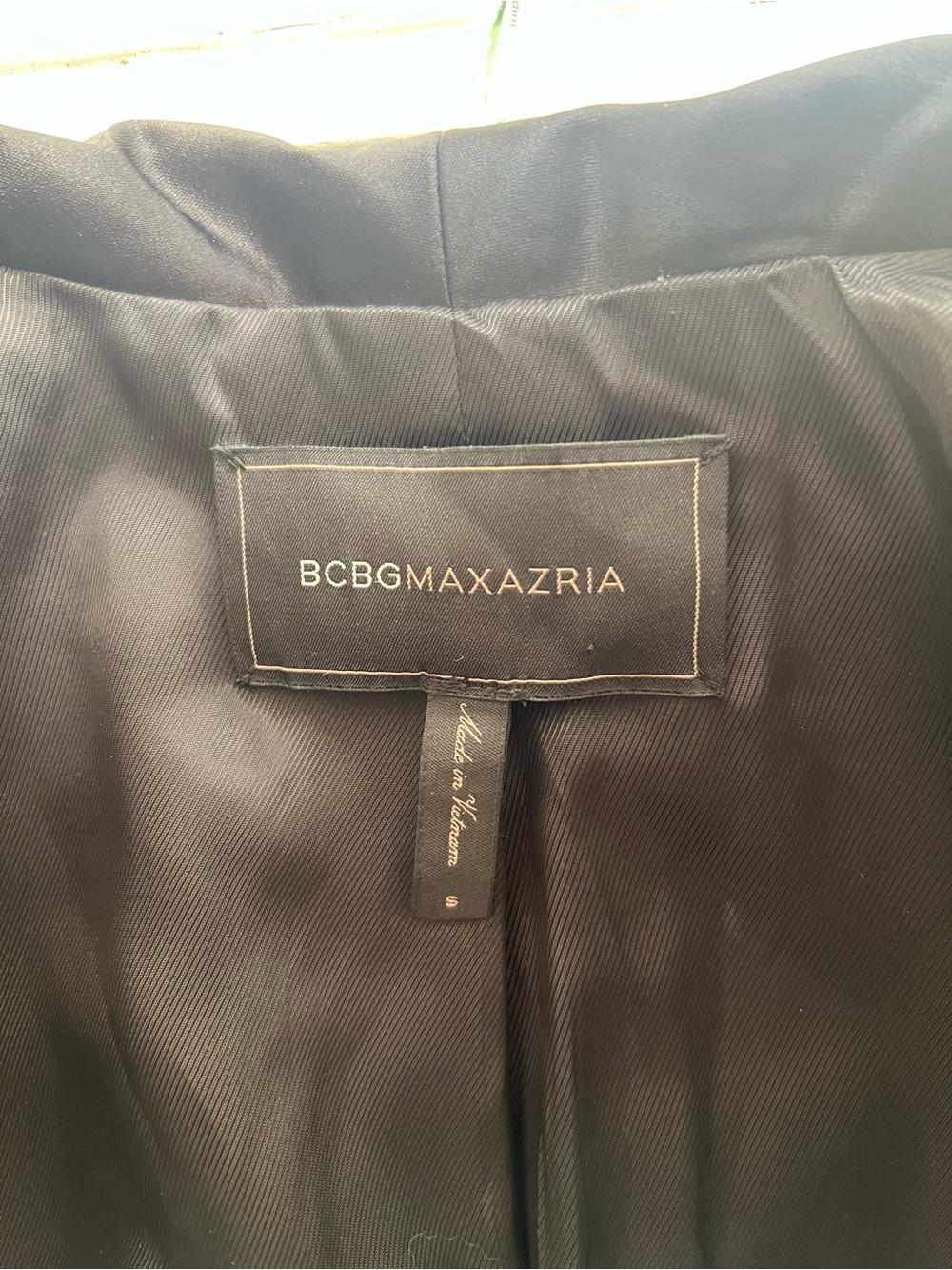 BCBGMAXAZRIA Classic Black Shawl Collar Blazer - Women's Tailored Suit Jacket - Picture 6 of 6
